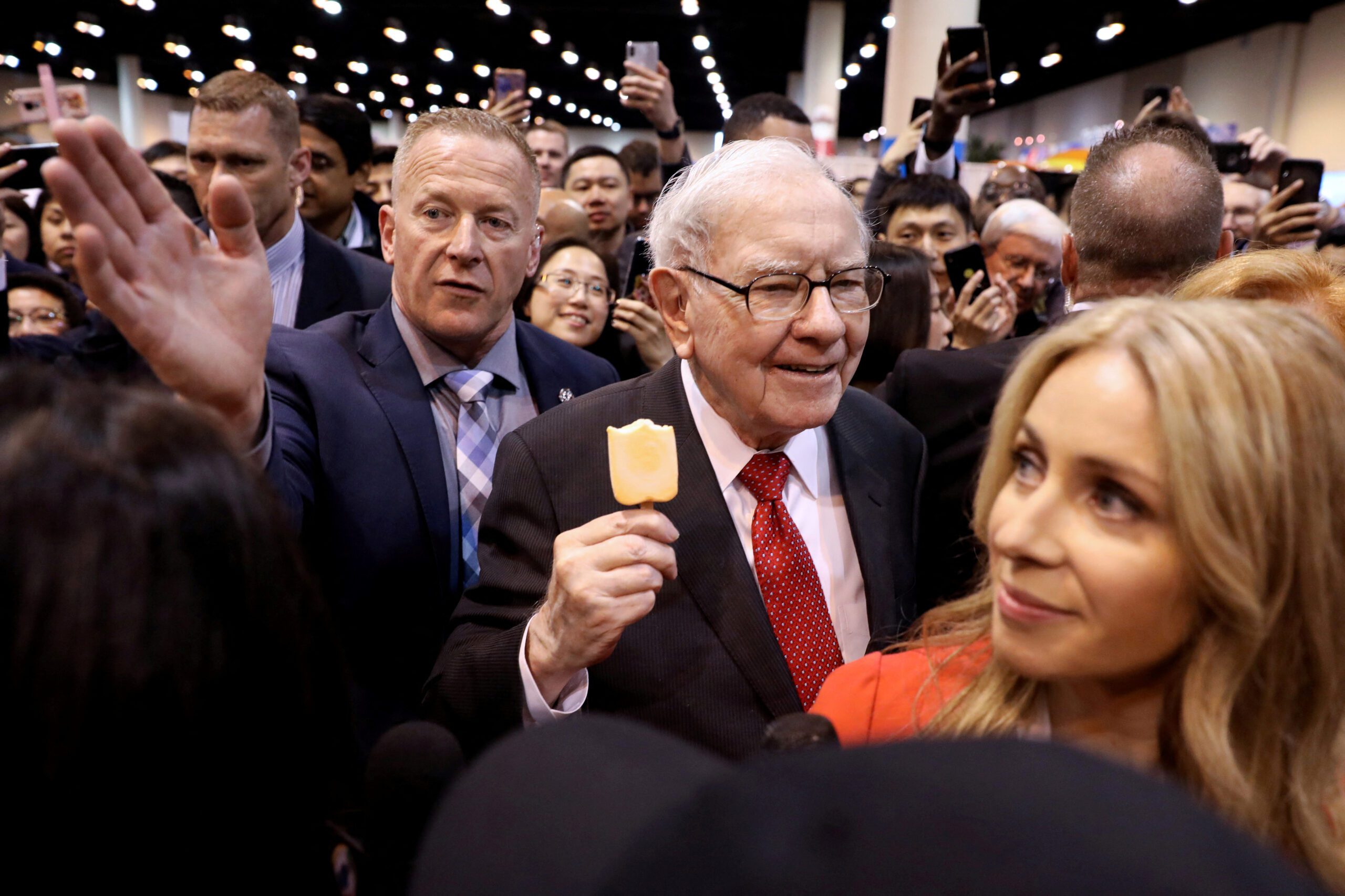 Berkshire Hathaway Shareholder Benefits: What You Need to Know?